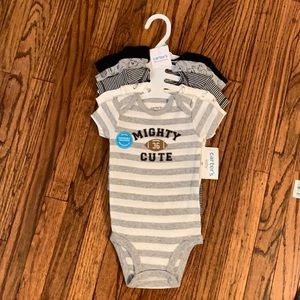 NWT Carter’s little baby basics set of 5 short sleeve onesies size 6m